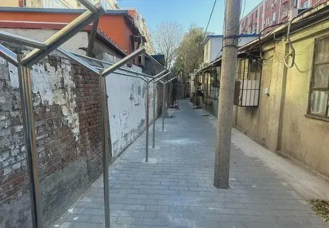 乱建居民想提升小区环境的愿望实现了k8凯发国际拆除700平方米私搭(图7)