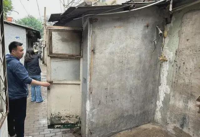 乱建居民想提升小区环境的愿望实现了k8凯发国际拆除700平方米私搭(图6)