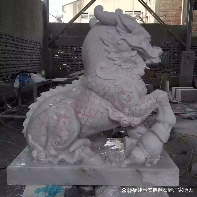 位置详解：最佳摆放点与注意事项凯发k8赞助马竞石雕麒麟安放(图3)